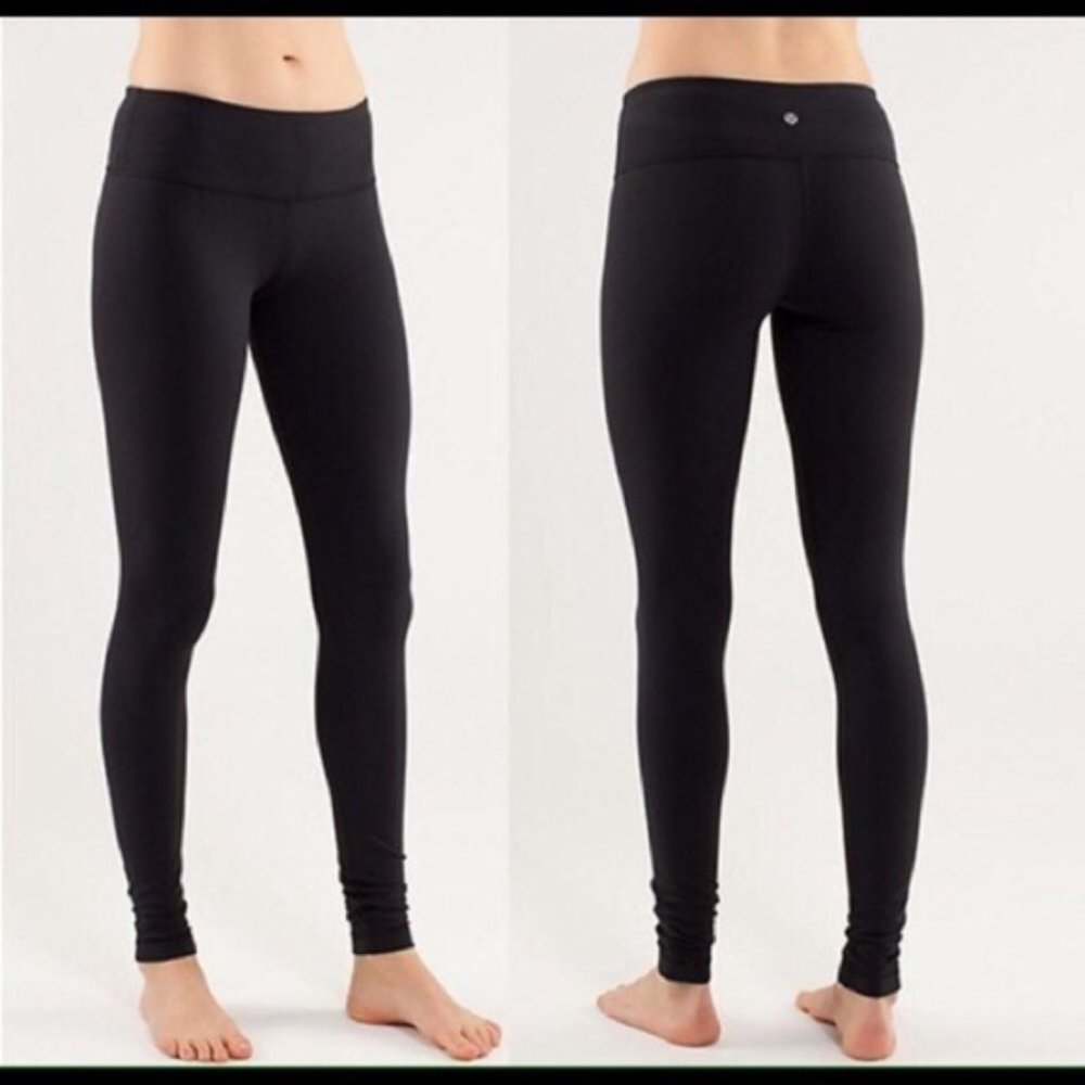 LULU LEMON BLACK LEGGINGS
